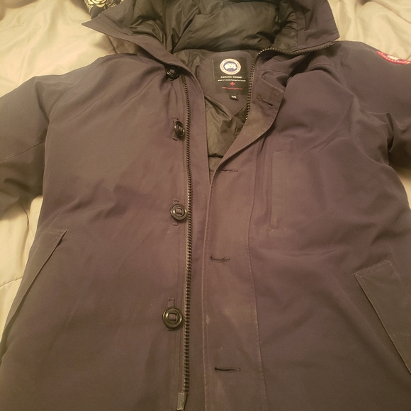 Winter jacket Canada goose - Picture 2 of 5